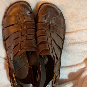 BOGO BOC like new Sandler Brown size 10